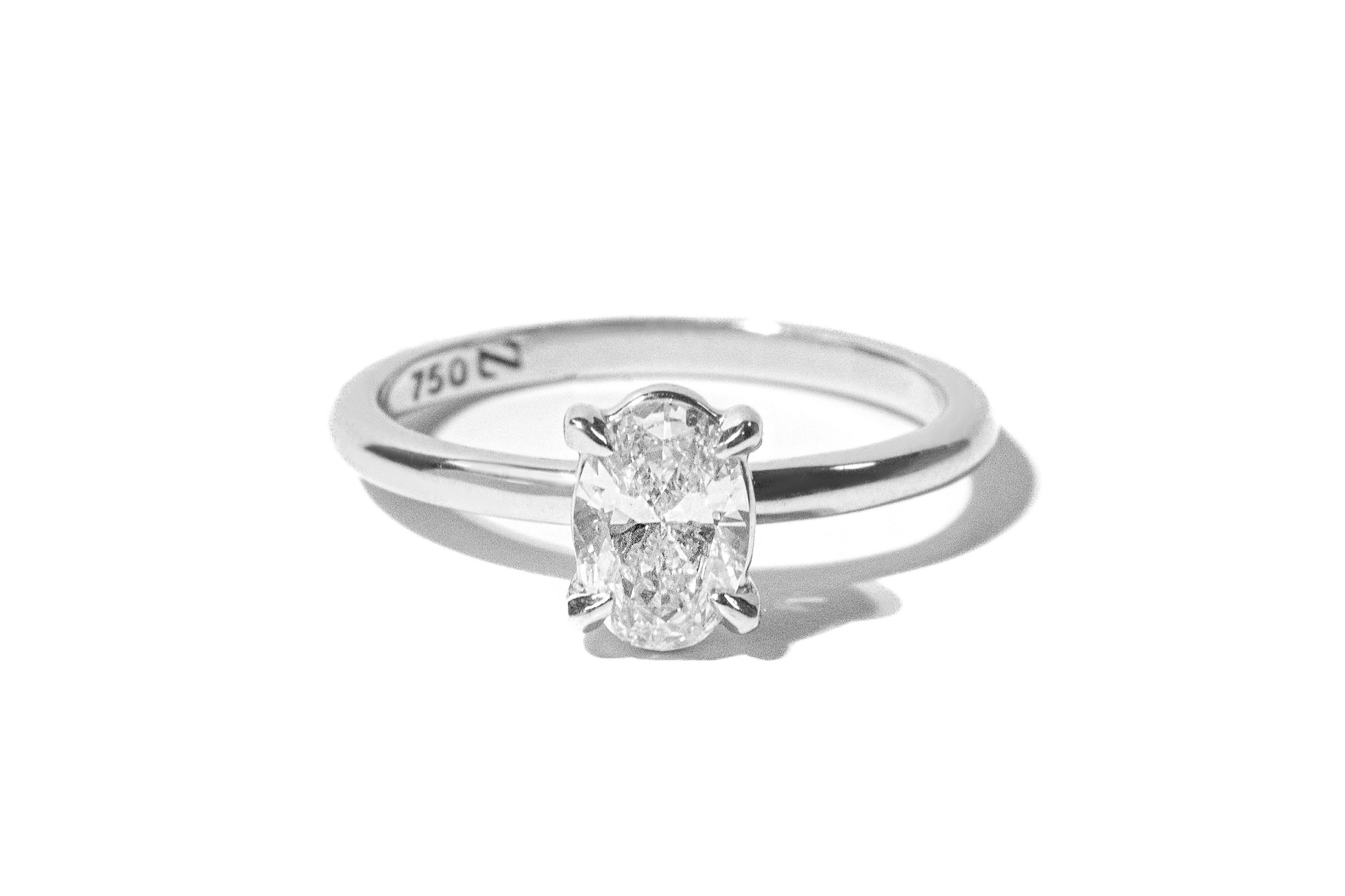 Anel Oval Soliz em Diamante Lab - 0,70ct Niliz Diamantes