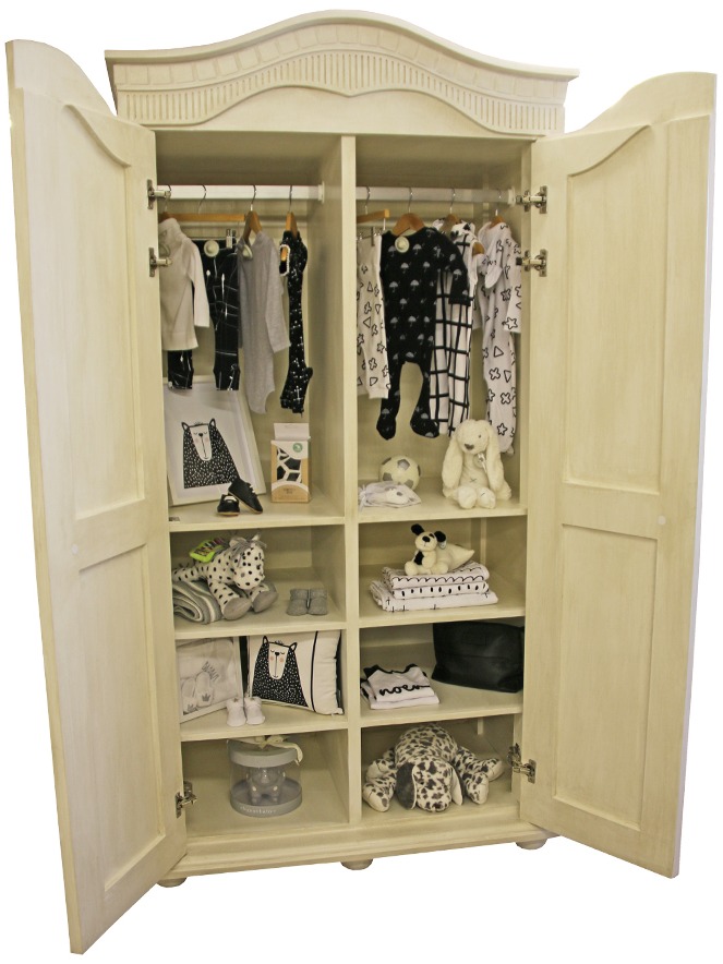 GRACE ARMOIRE