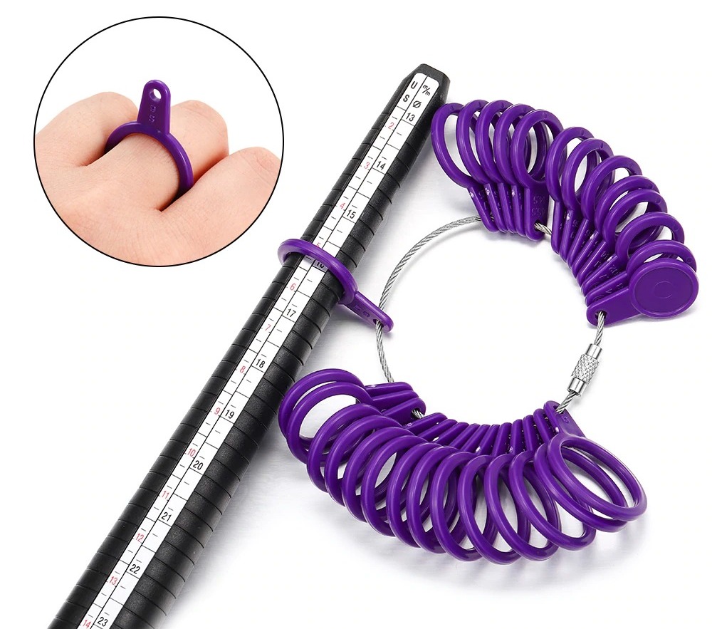 Ring Sizer Standard Finger Gauge Kit – Mandrel, Hammer, Sizer Stick, 4pcs By QngeNet