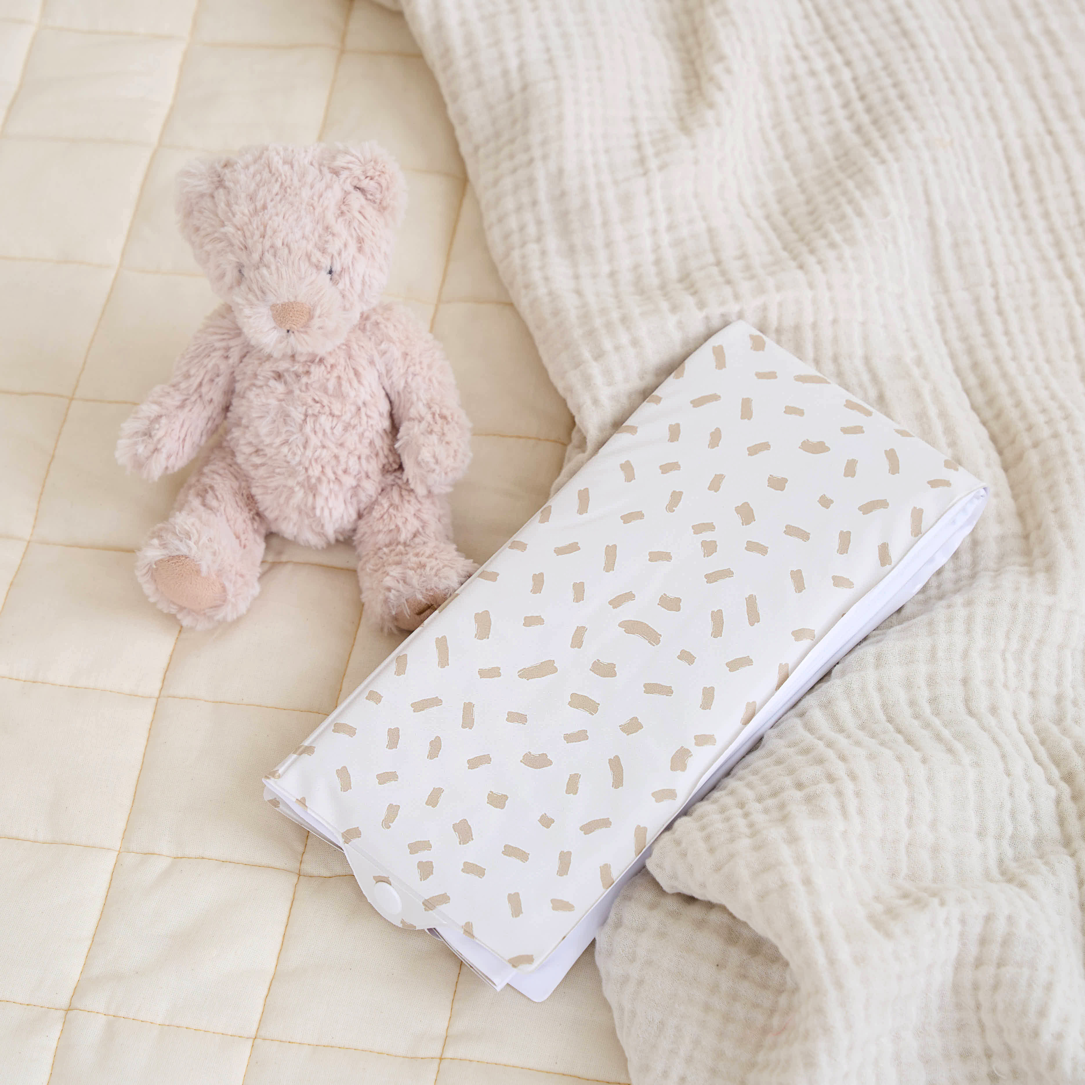 Dash Foldable Travel Changing Mat | Baby Bath Time Essentials - Clair de Lune UK