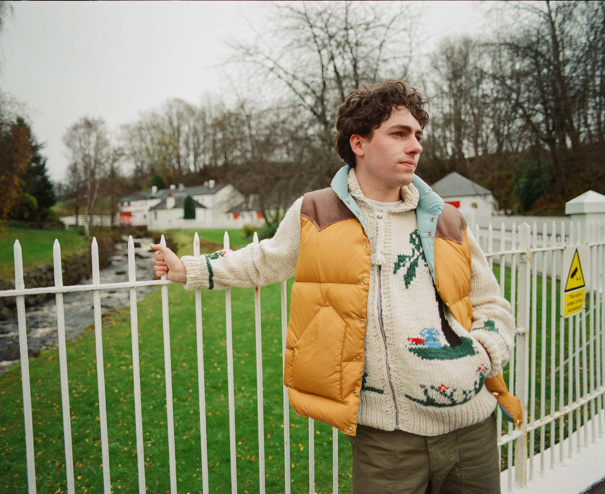 Rocky Mountain Featherbed for Clutch Cafe Reversible Down Vest Mustard x Sax Blue