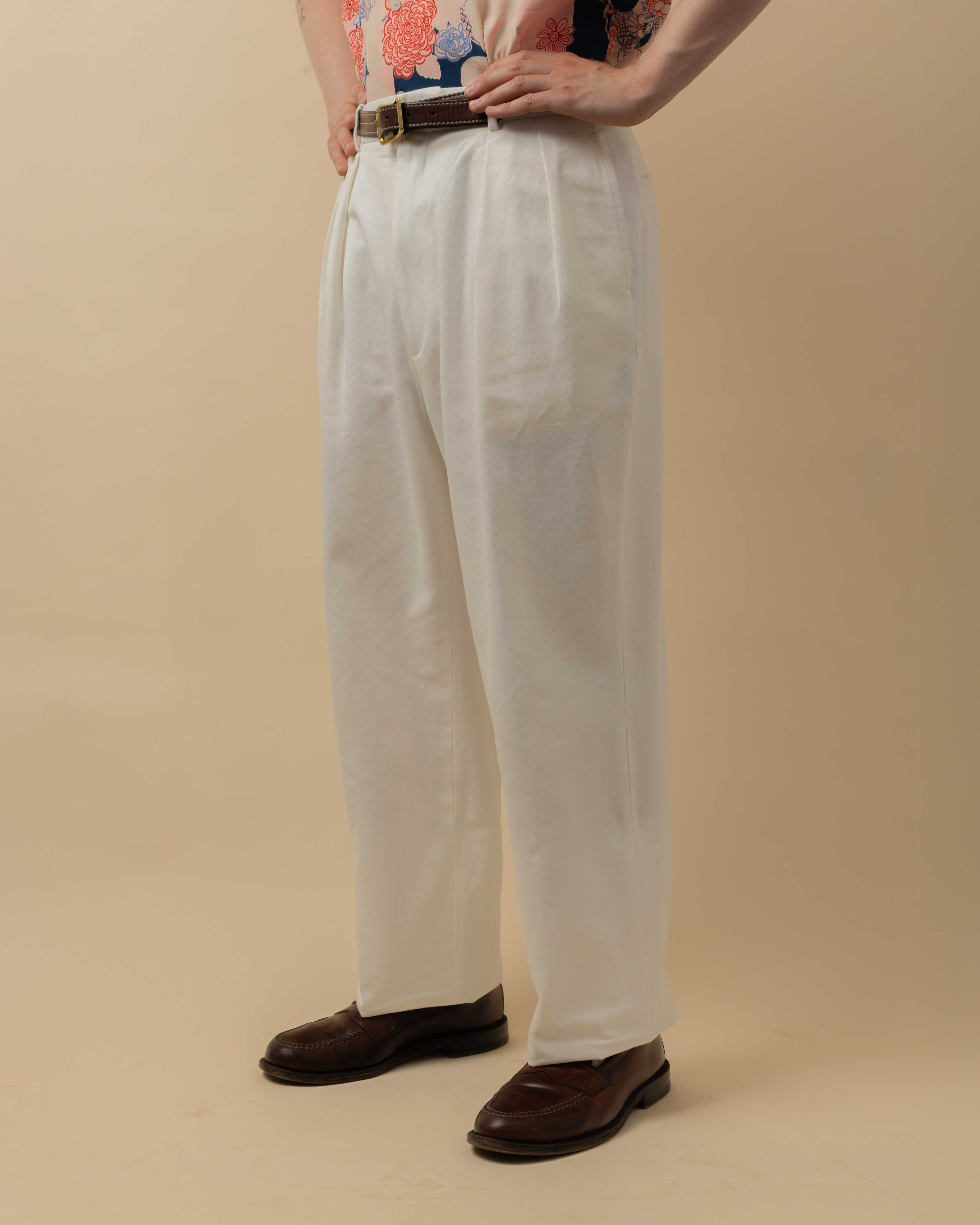 NEAT Standard Chino White - Clutch Cafe