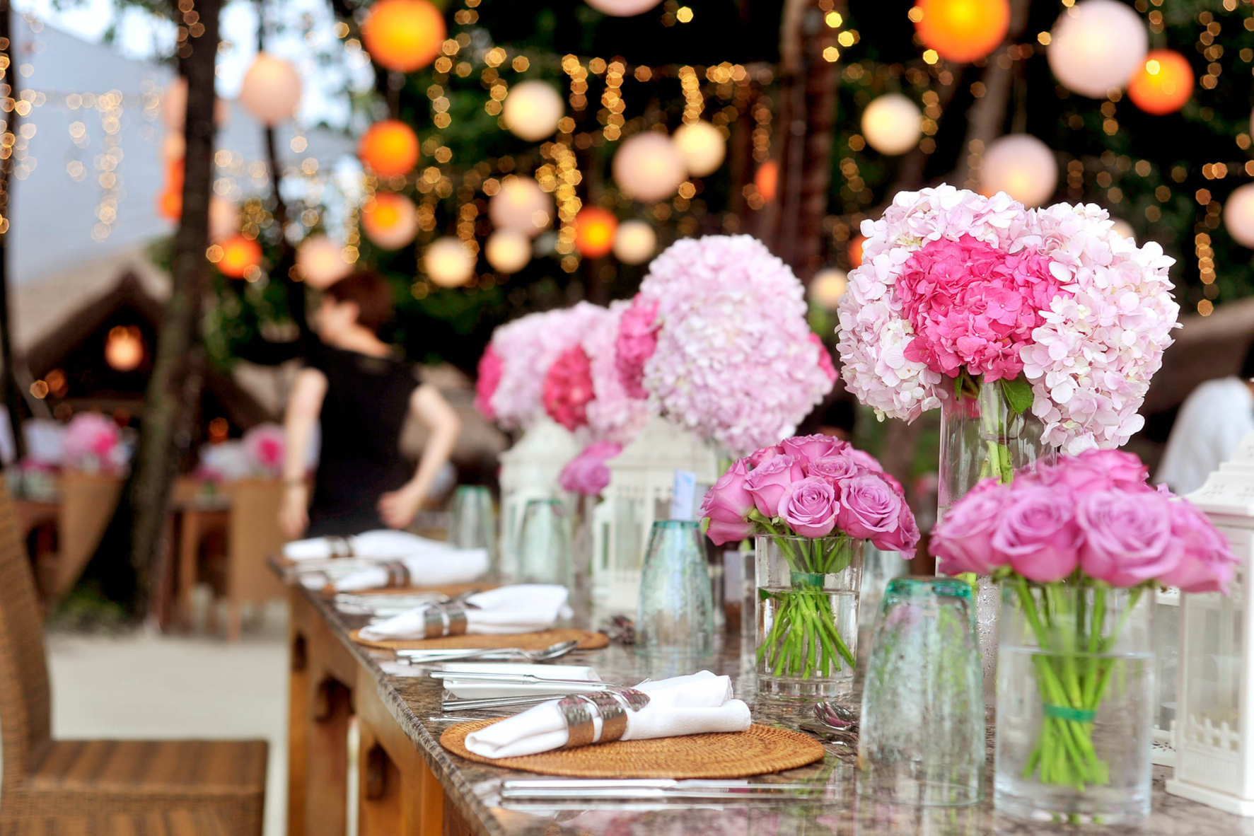 Outdoor wedding reception rectangle table setup