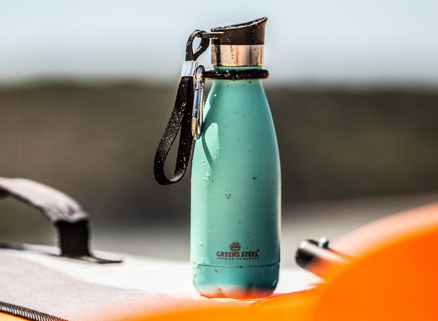 green stainless steel water bottle