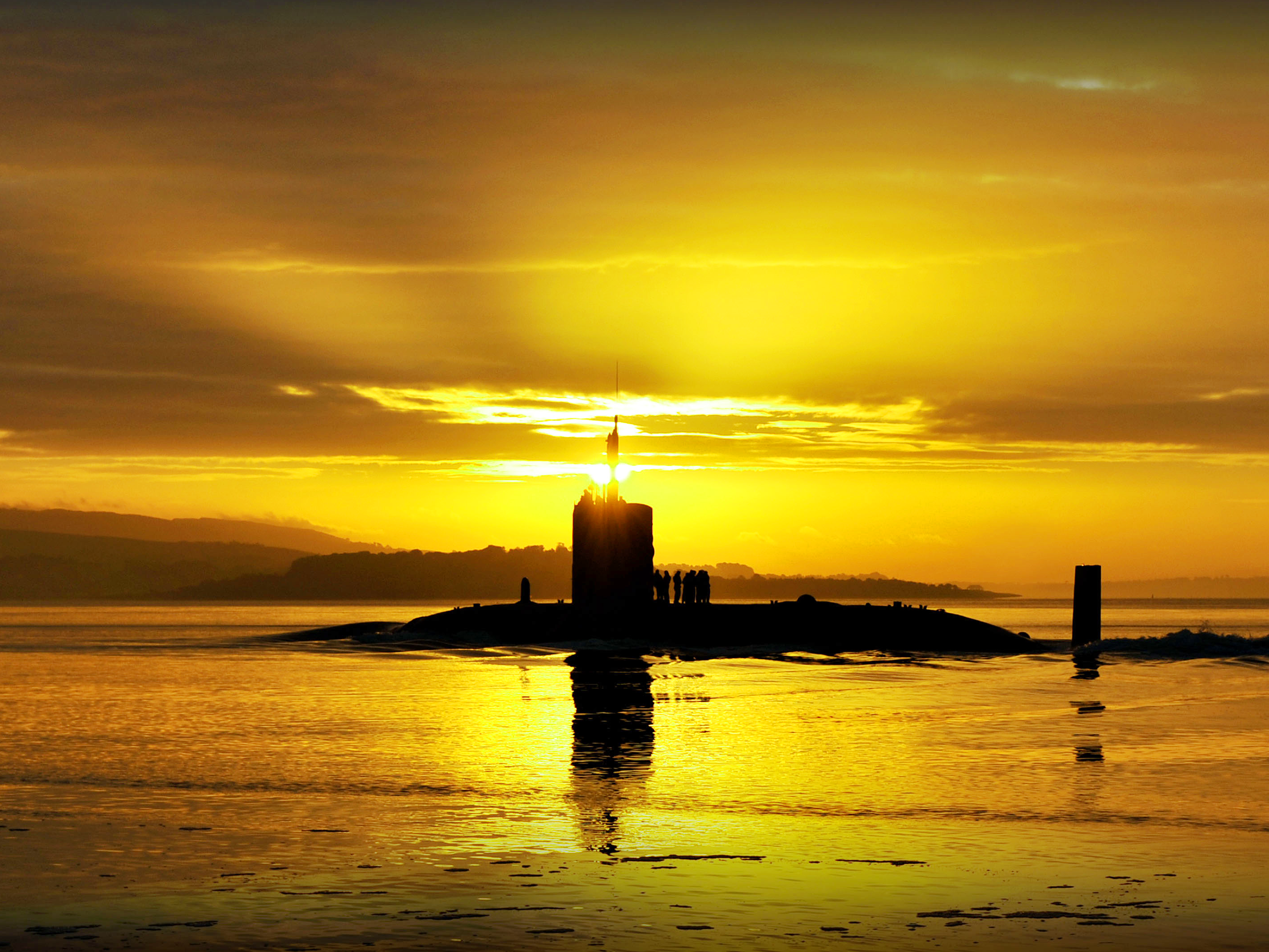 HMS Triumph Photo prints