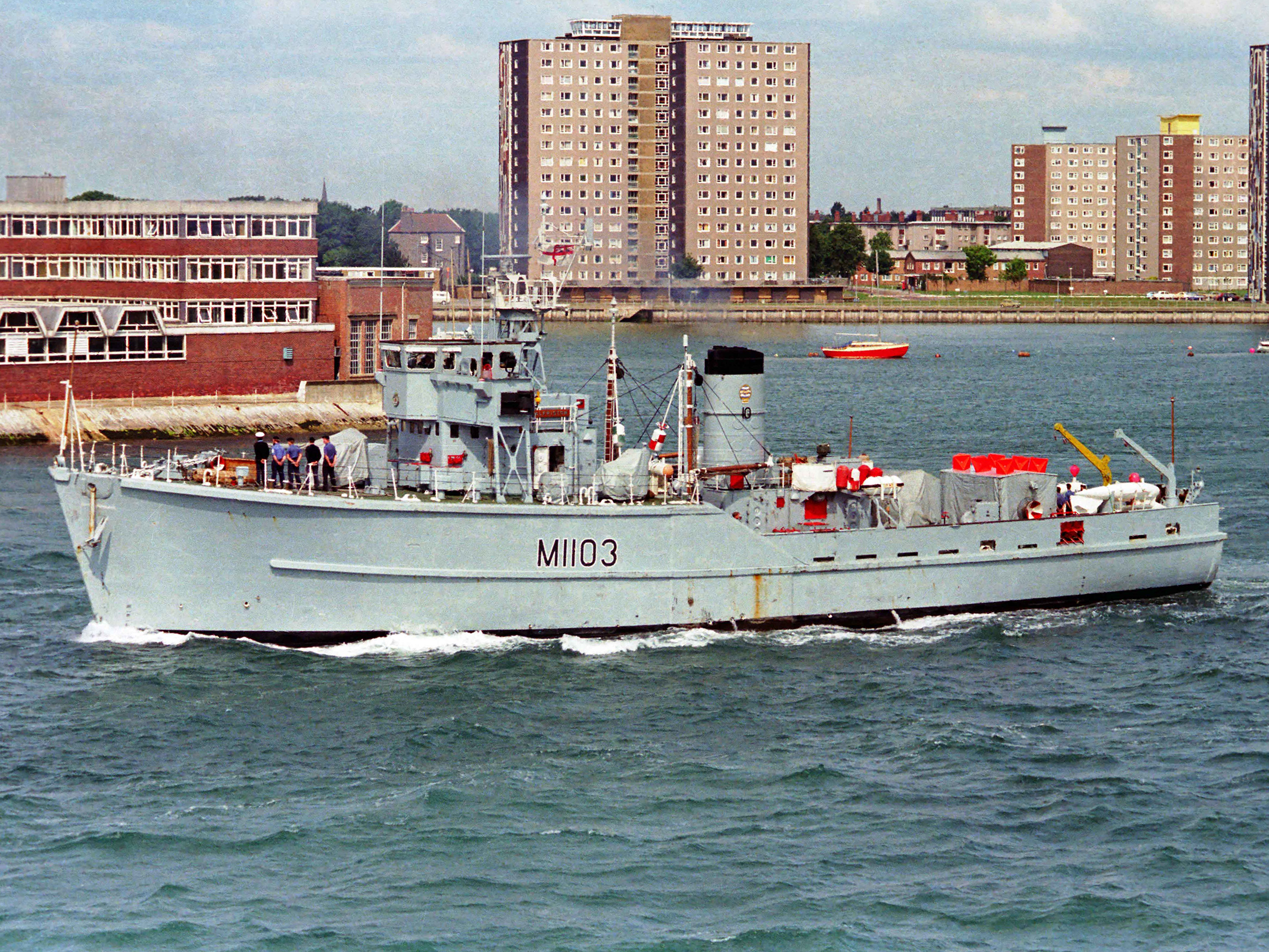 HMS Alfriston photo prints