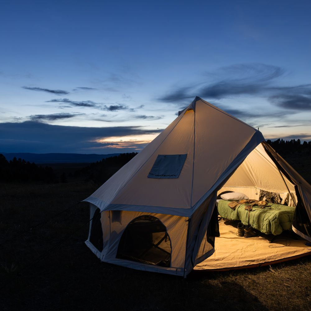 HEST Foamy in Glamping Tent