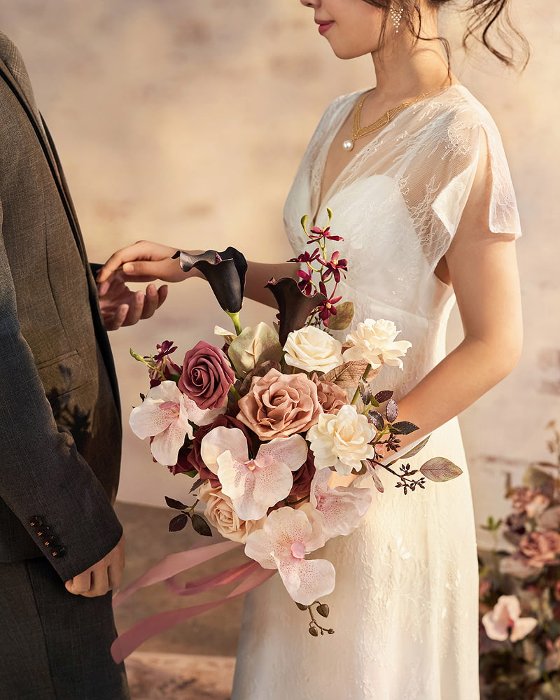 Small Free-Form Bridal Bouquet in Flowing Mauve Romance