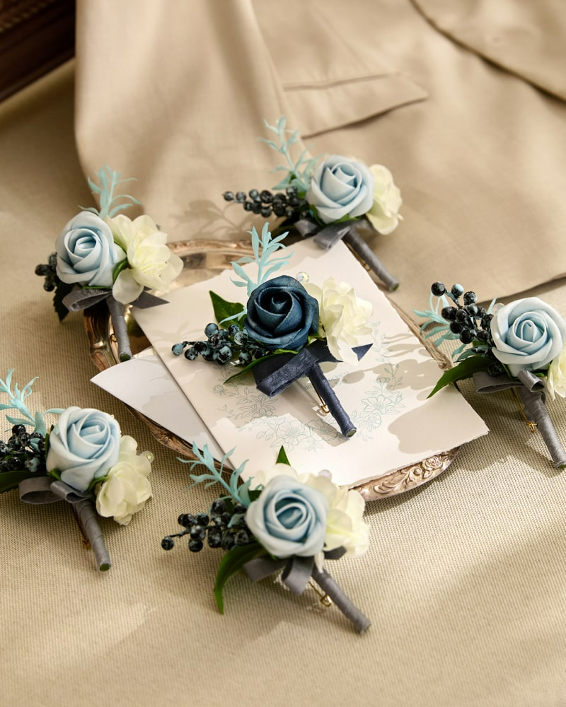 Boutonnieres in Romantic Dusty Blue