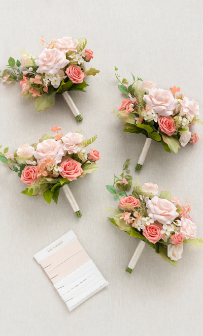 Free-Form Bridesmaid Bouquets in Garden Blush