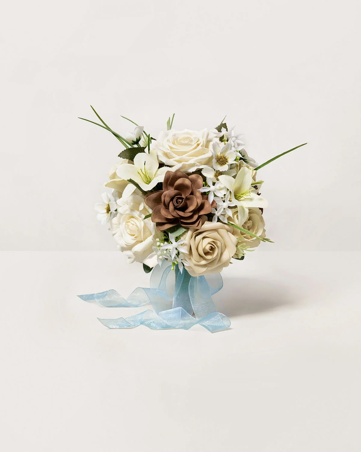 Bridesmaid Bouquet in Earth Brown & Tawny Beige