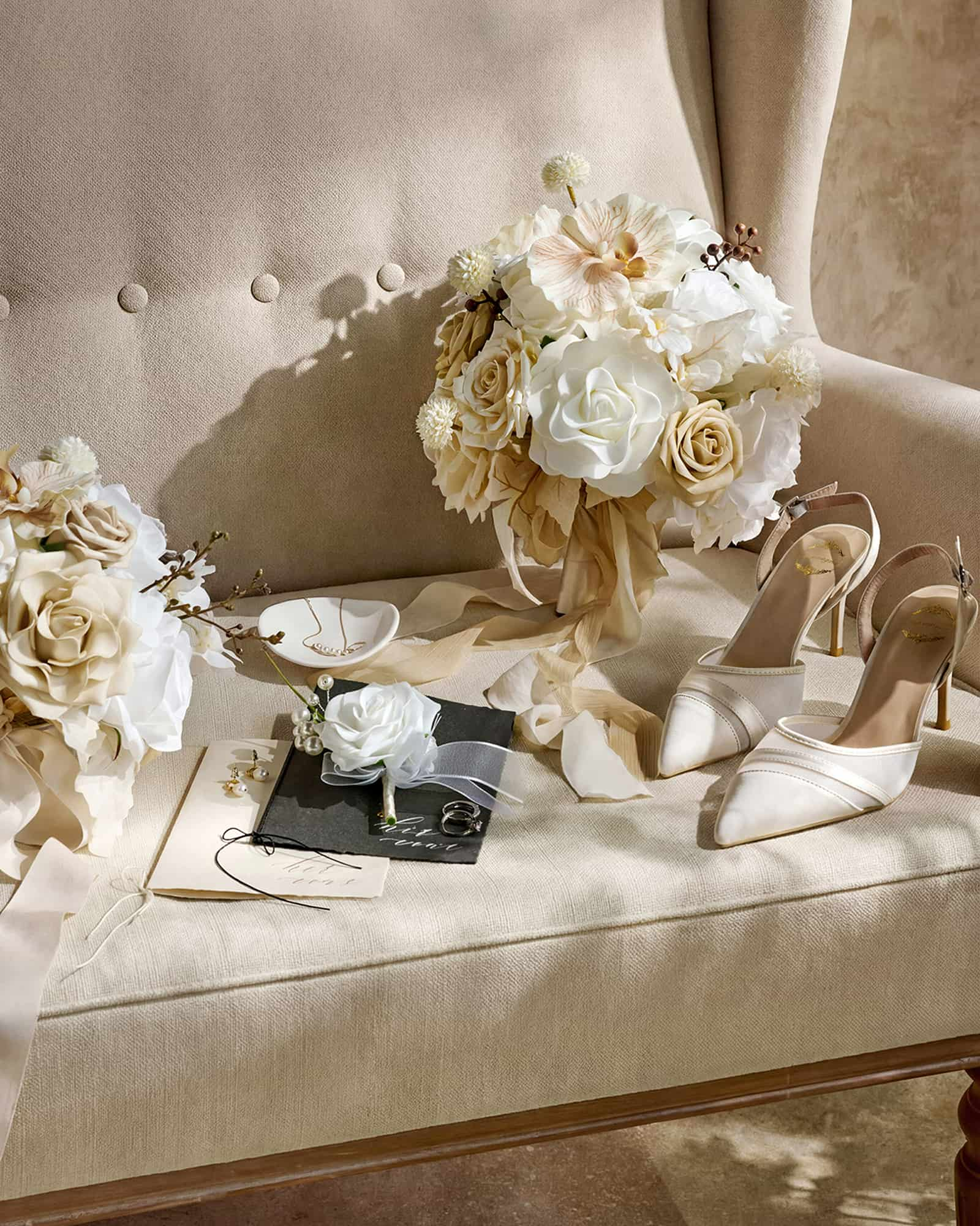 Tawny Sand Beige Bouquet