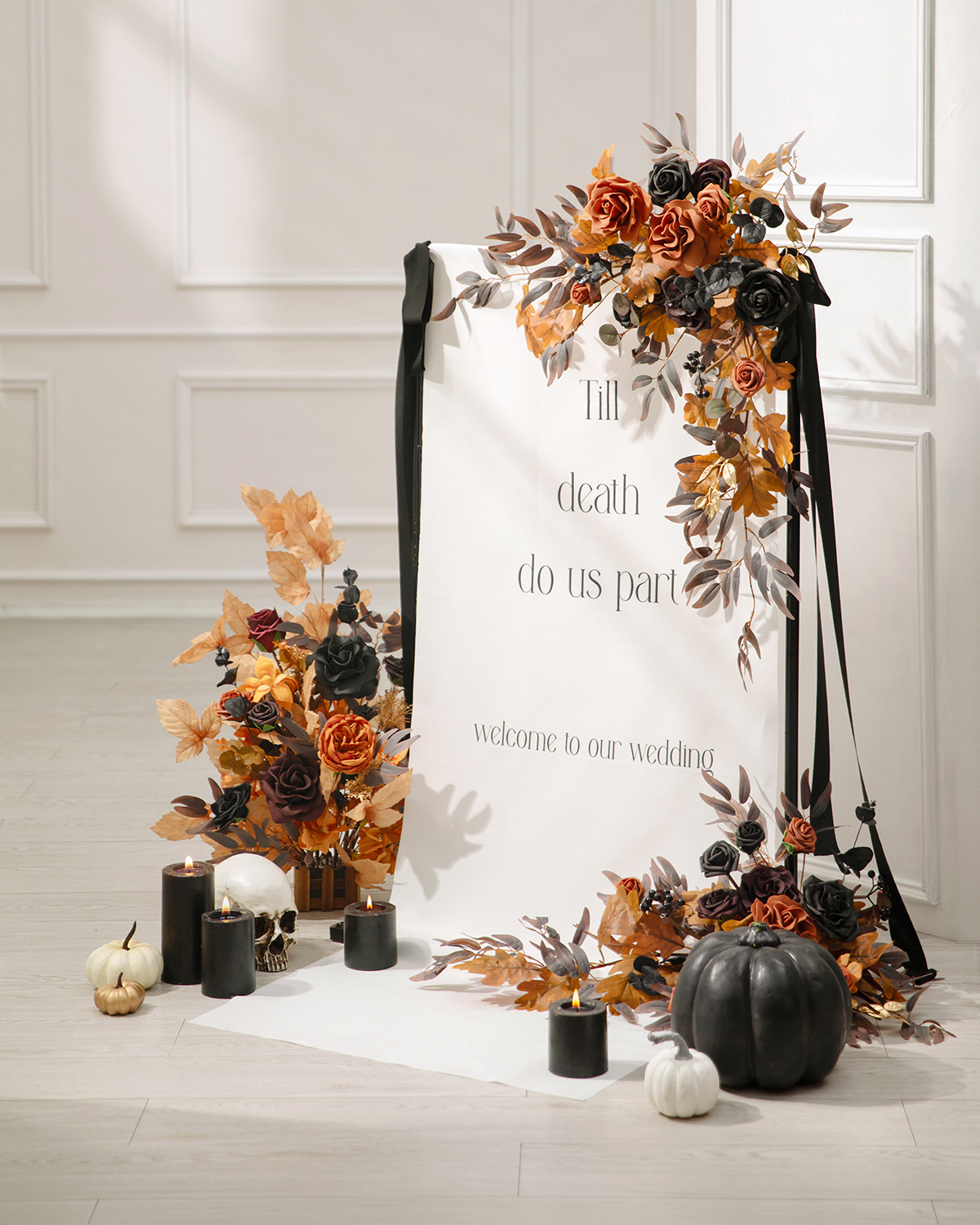 Free-Standing Flowers in in Black & Terracotta