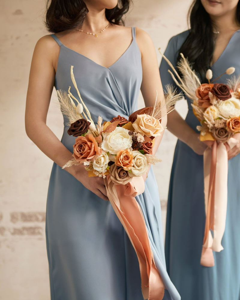 Free-Form Bridesmaid Bouquets in Rust & Sepia
