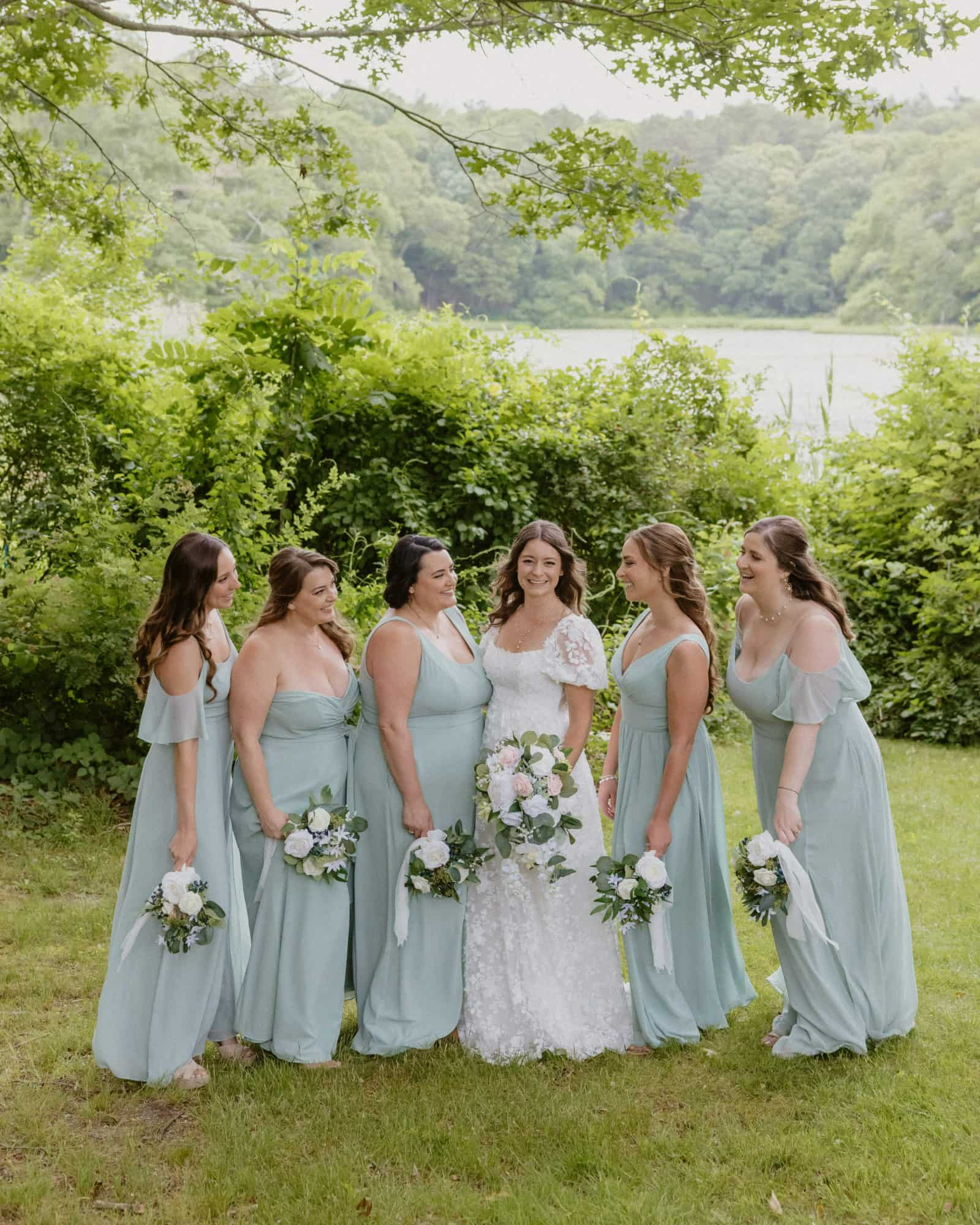 Bridesmaid Bouquets in Natural White