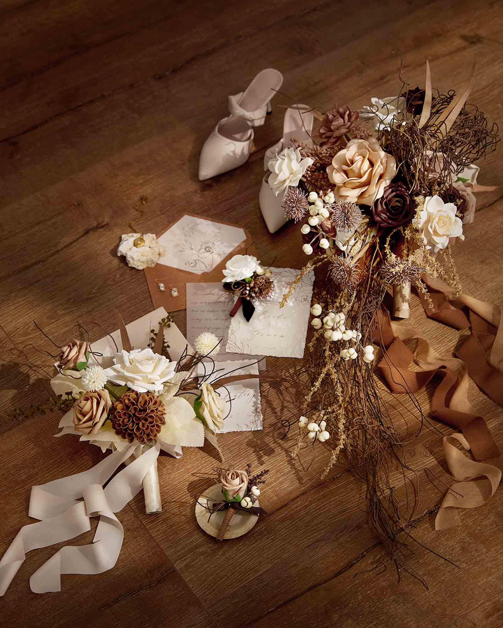 Small Cascade Bridal Bouquet in Beige Raw Serenity