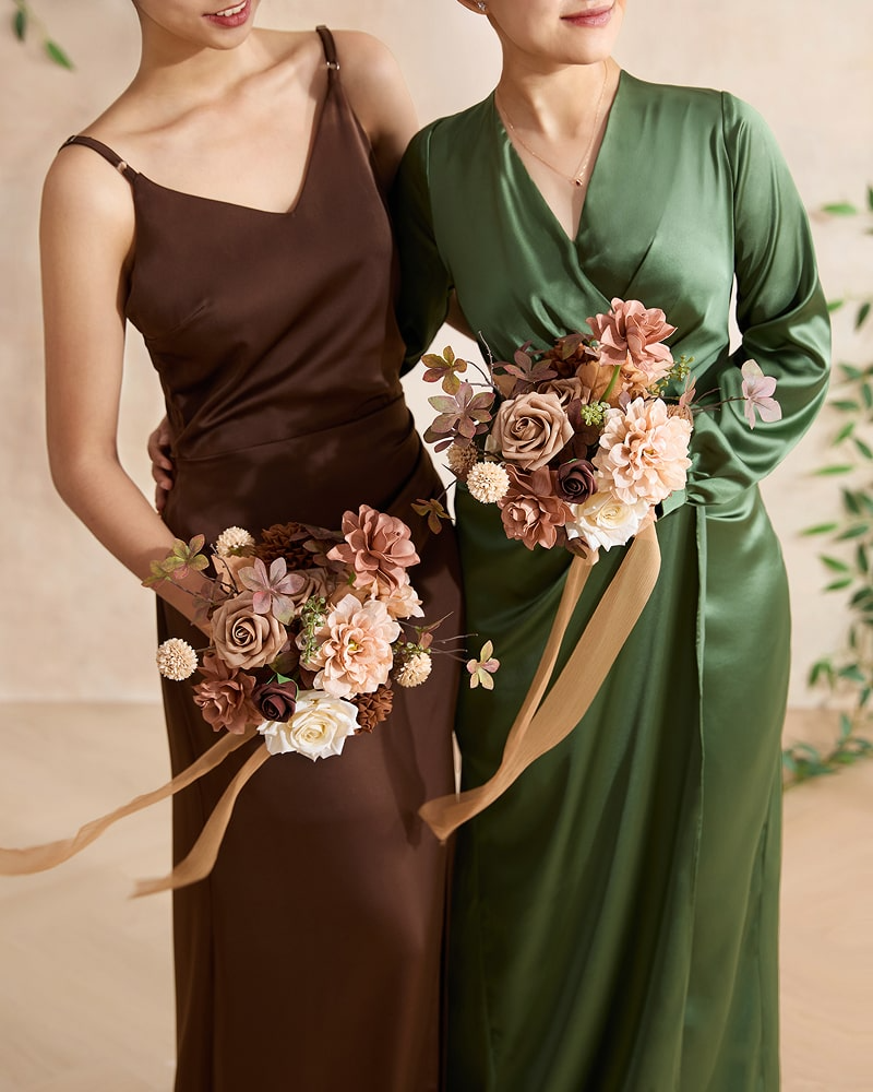 Bridesmaid Bouquet in Caramel & Walnut Brown