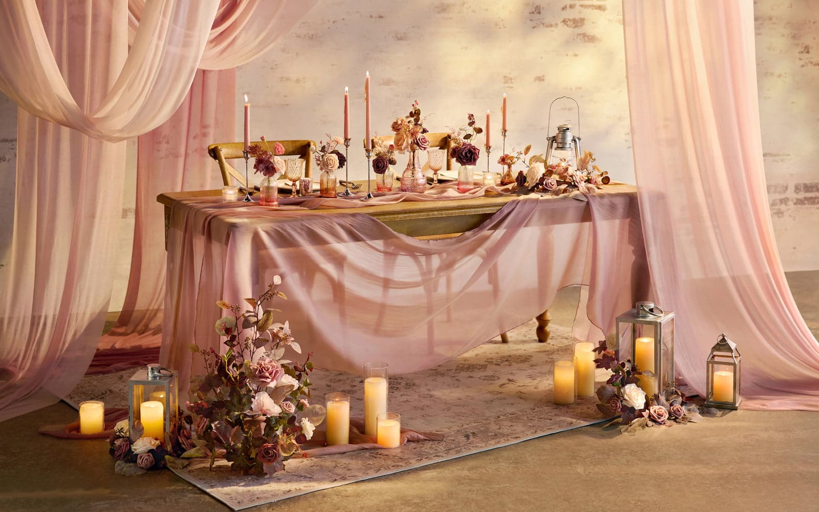 Altar Decor Free-Standing Flowers in Flowing Mauve Romance