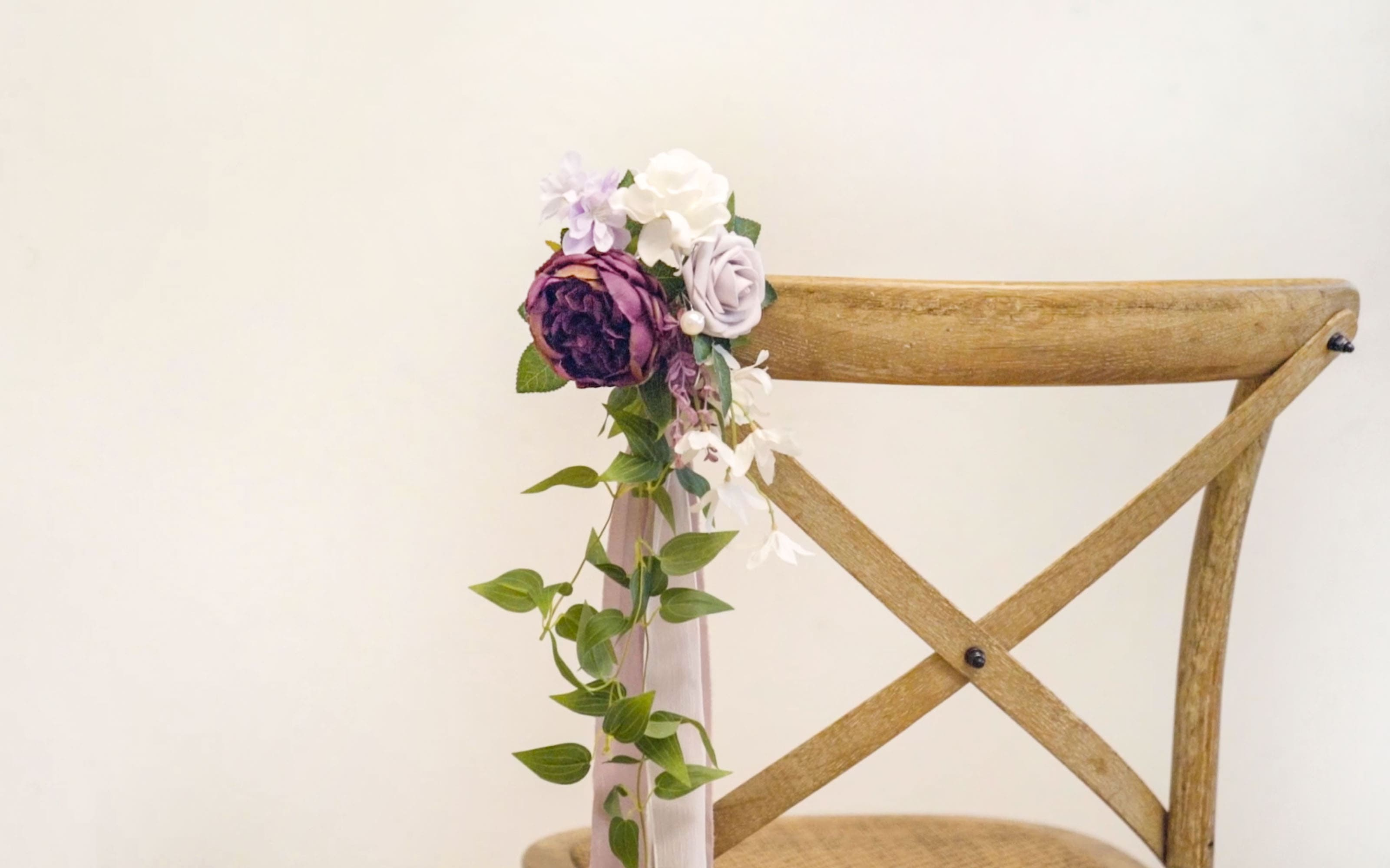 Wedding Aisle Decoration Pew Flowers in Lilac & Gold