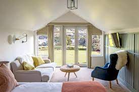 Another Place, The Lake Rooms