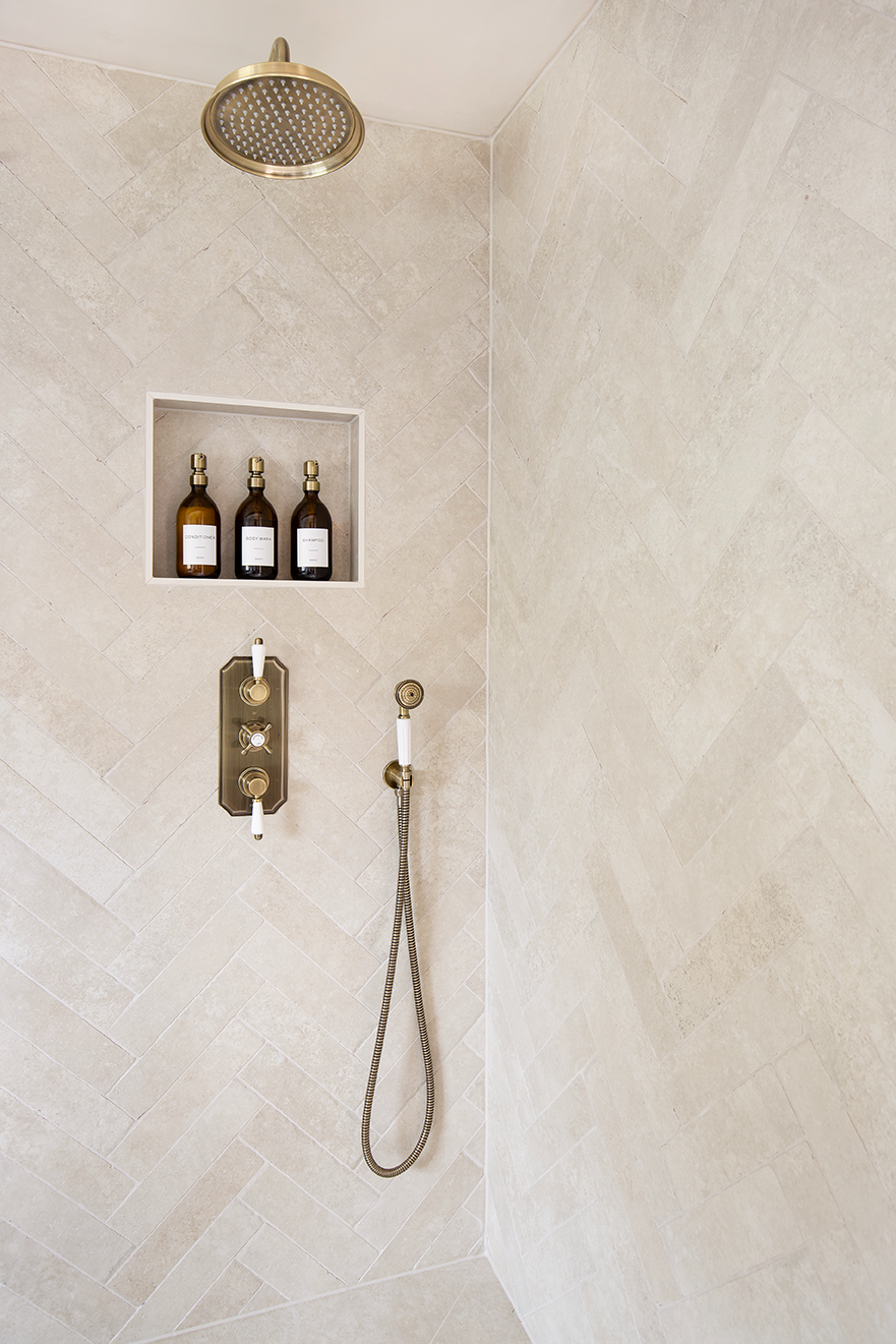 Alnwick Ivory Distressed Edge Porcelain Brick Shower Tiles