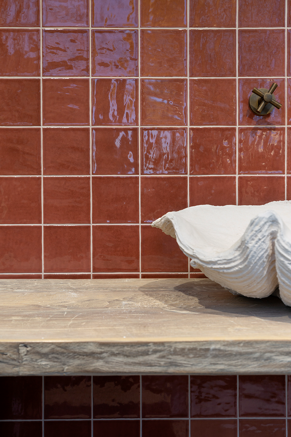 Modern bathroom tile inspiration featuring Zellige tiles in Farini Cinnamon, combining texture and artisanal warmth on a feature wall.
