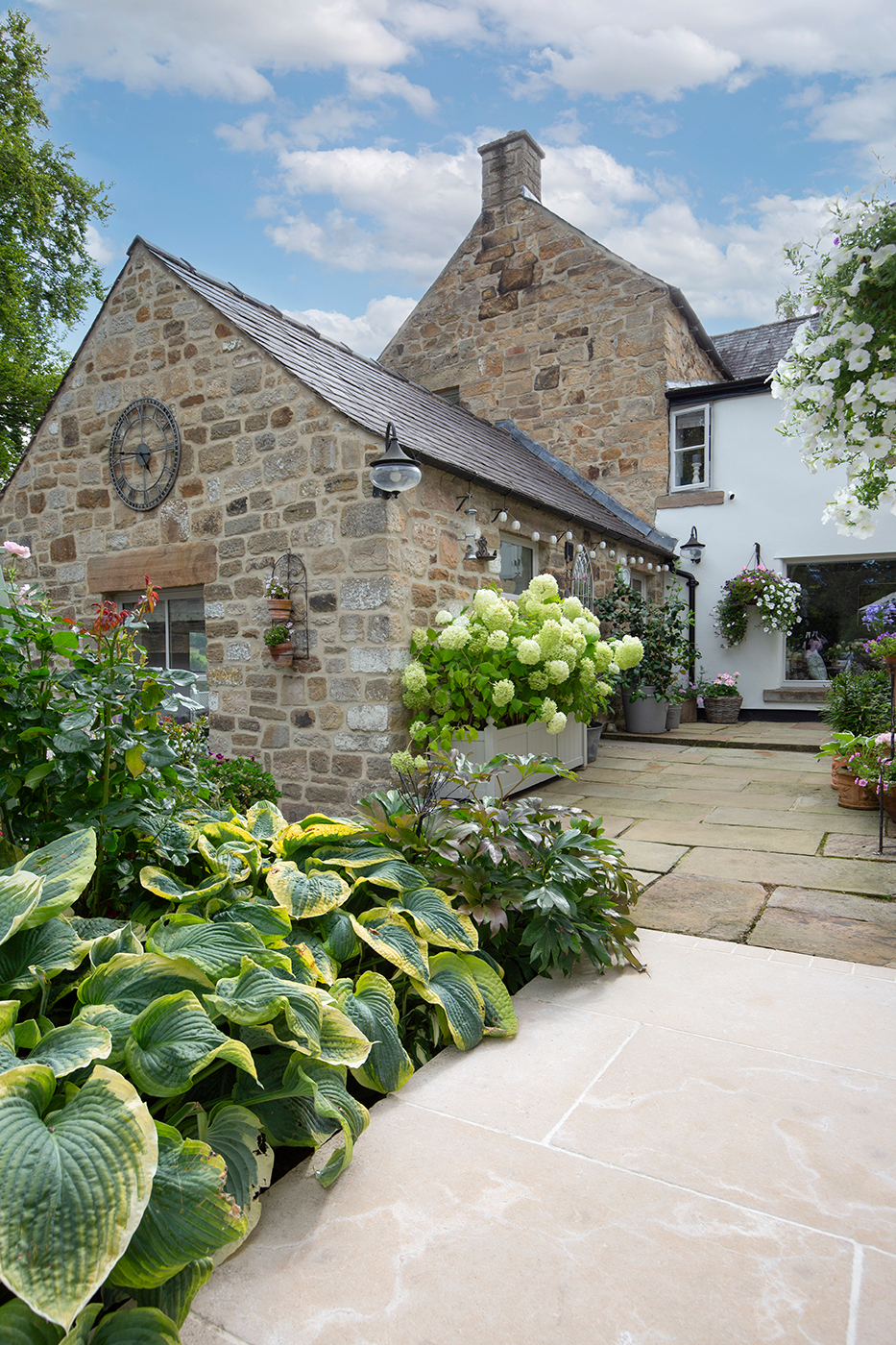 Tuscany Seasoned Limestone Cottage Garden