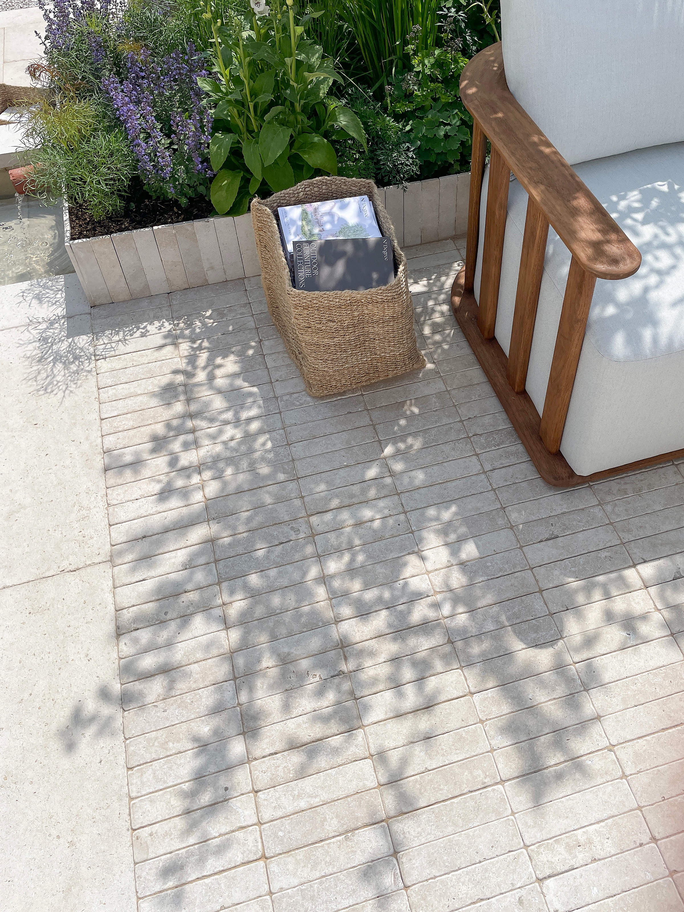 Versailles Softly Aged Limestone Bricks