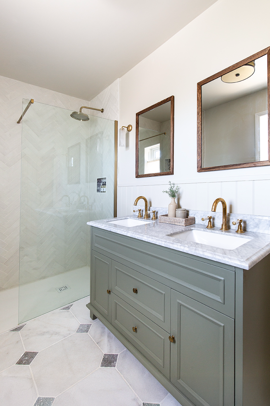 Parisian Manoir Cabochon Tumbled Marble Tiles