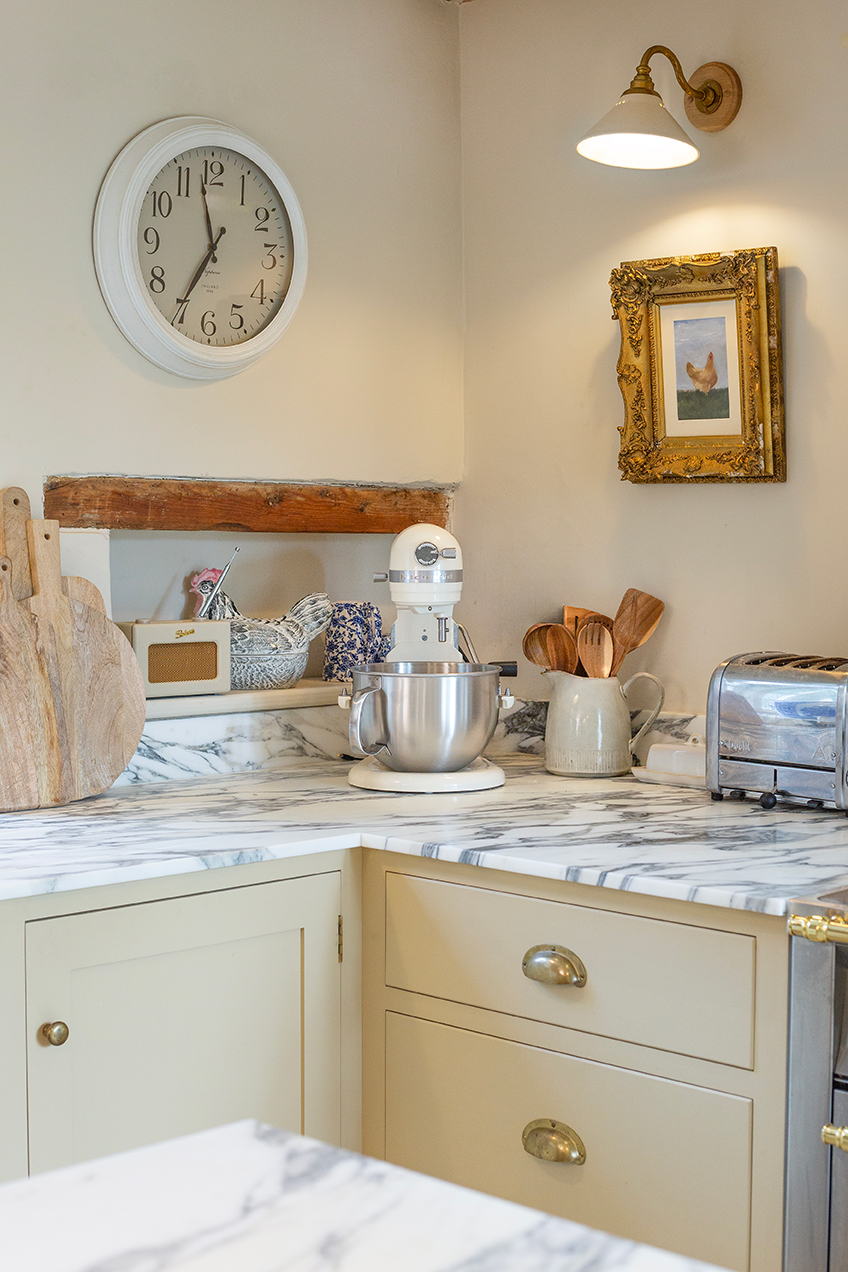 Dijon Tumbled Limestone Kitchen Counter