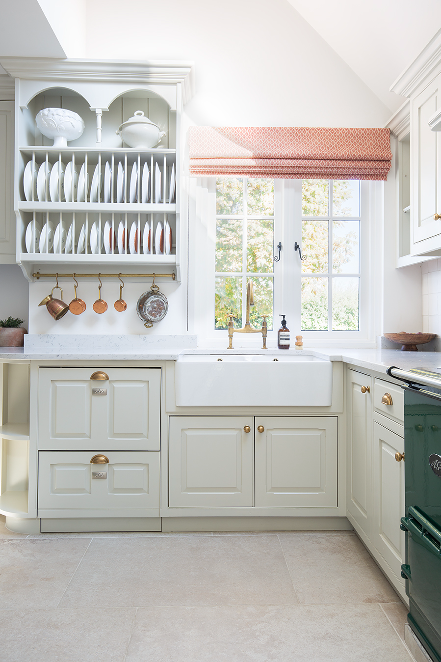 Chastleton Ivory in a kitchen with plates on shelves